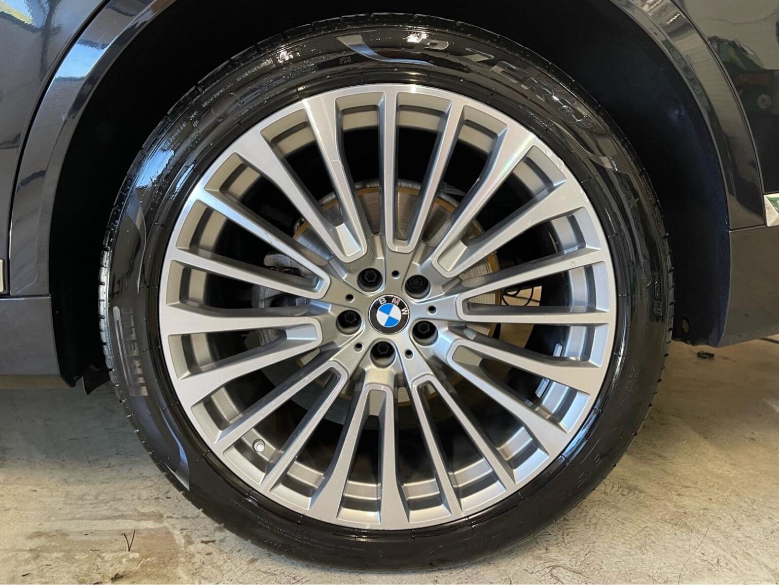 bmw-x7-xdrive30d-panorama-laser-360-kam-hud-adaptive-harman-kardon-slika-256150459