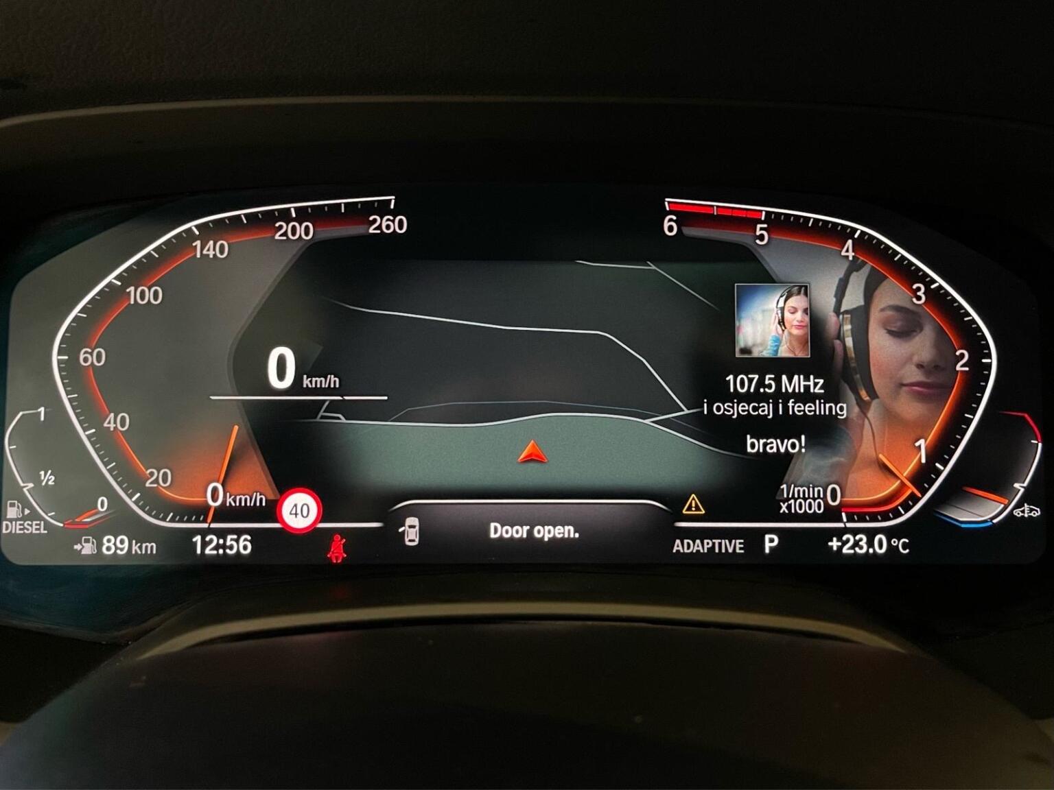 bmw-x7-xdrive30d-panorama-laser-360-kam-hud-adaptive-harman-kardon-slika-258208118