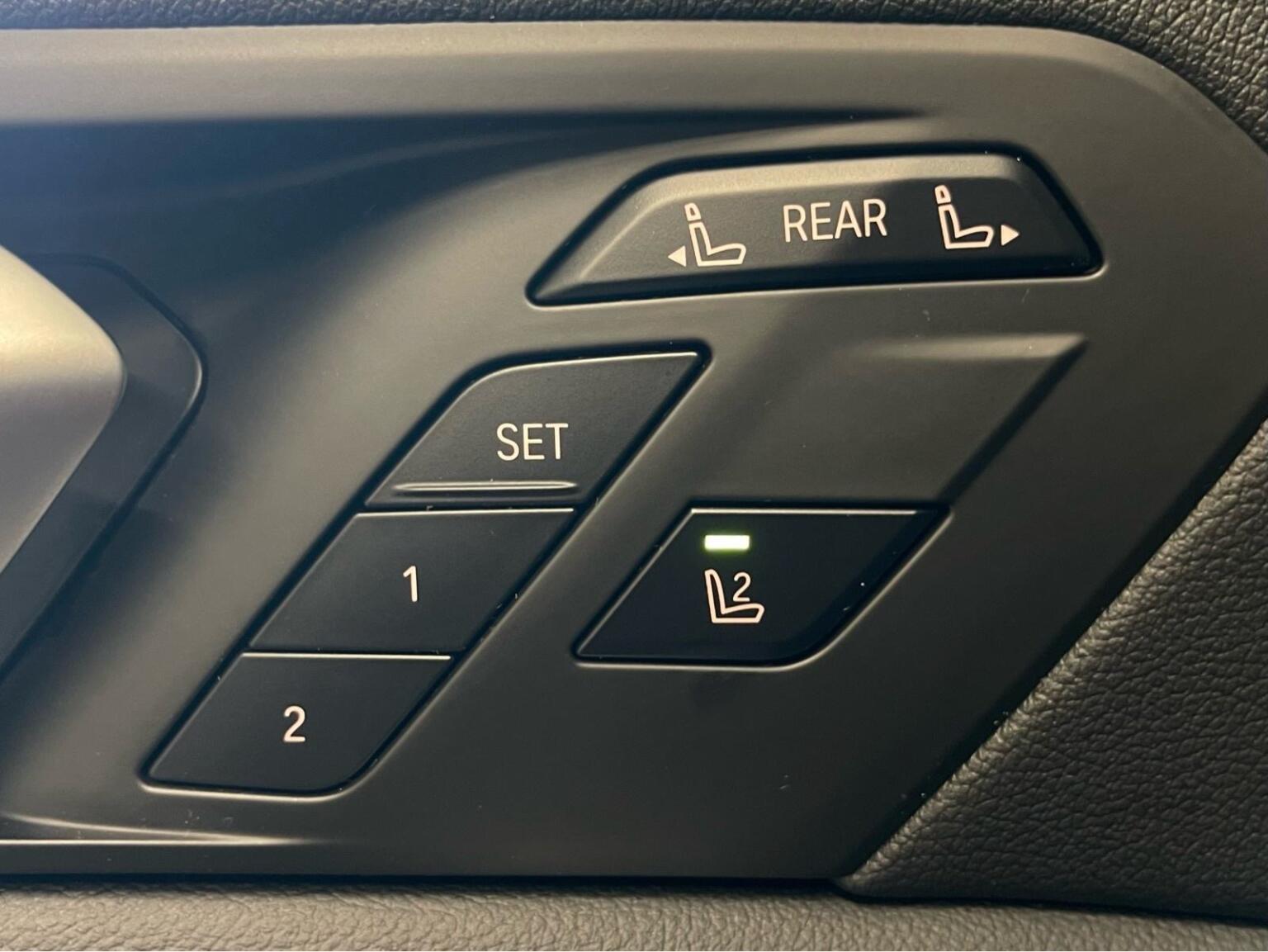 bmw-x7-xdrive30d-panorama-laser-360-kam-hud-adaptive-harman-kardon-slika-258208122