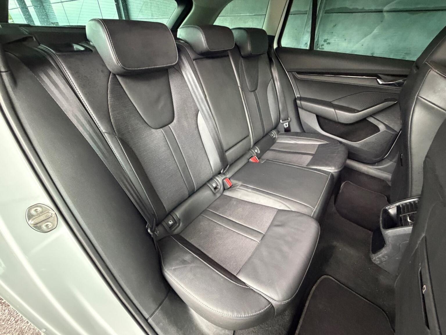 skoda-octavia-combi-2.0-tdi-slika-279092112